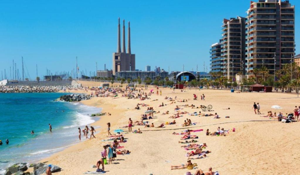 Maifamilybcn-Comodo Y Metro Cercano Badalona Dış mekan fotoğraf